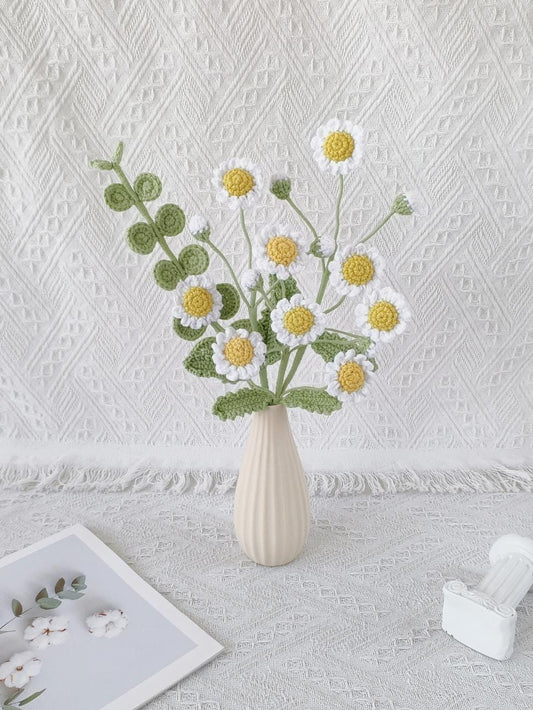 Crochet Daisy Bouquet, April Birth Flower, Handmade Spring Gift