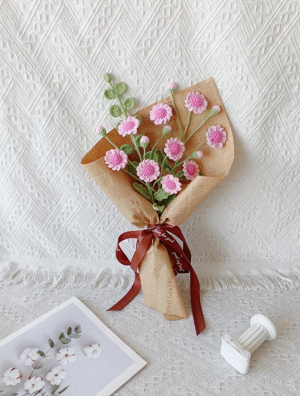 Crochet Daisy Bouquet, April Birth Flower, Handmade Spring Gift