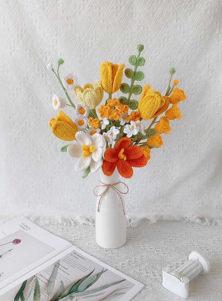 Crochet Tulip Bouquet: Handmade Everlasting Floral Gift