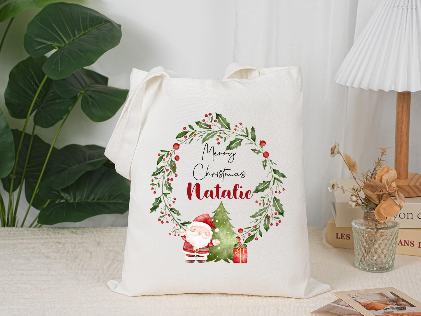 Personalized Christmas Wreath Tote, Custom Christmas Gift Bag with Name, Christmas Eve Gift Bag, Holiday Party Favors Bag, Xmas Gift Bag