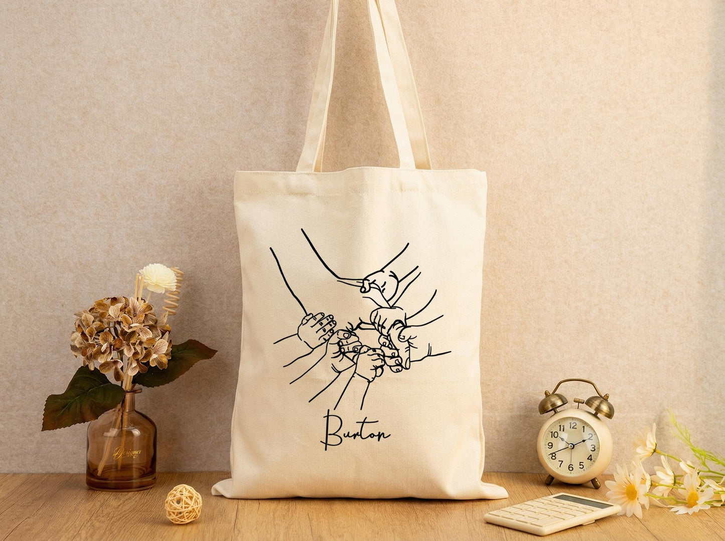 Personalized Family Hands Tote Bag Custom Line Art Canvas Tote Bag Gift for Mom Grandma Mother's Day Gift Personalized Family Keepsake Bag